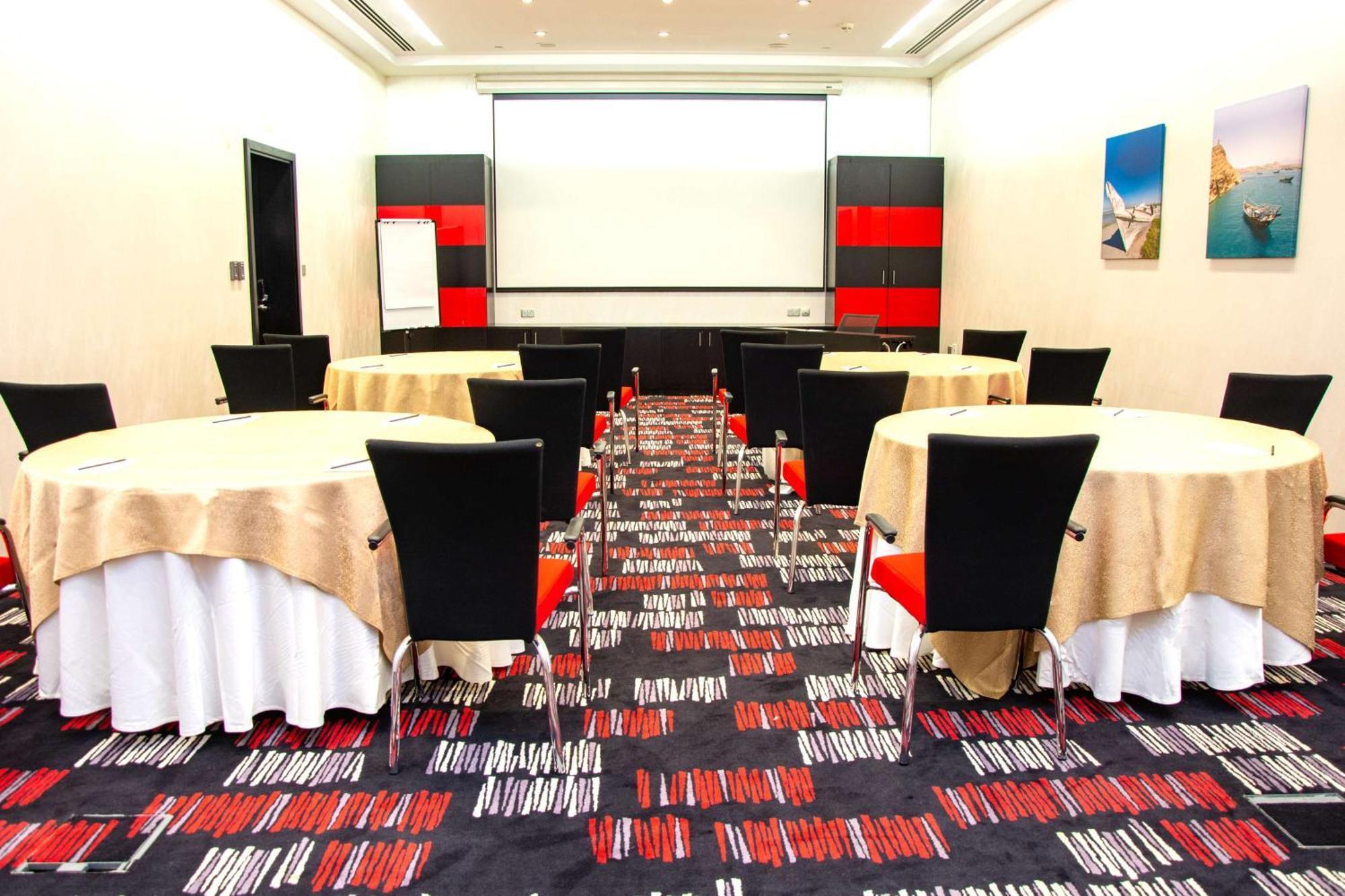 Radisson Blu Hotel & Resort, Sohar Εξωτερικό φωτογραφία Meeting room