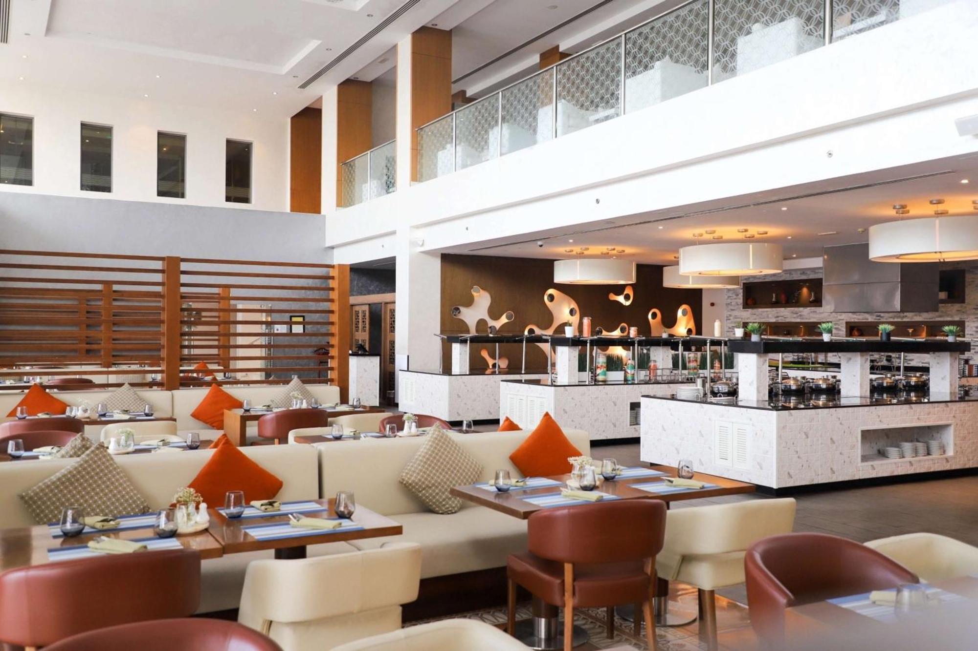 Radisson Blu Hotel & Resort, Sohar Εξωτερικό φωτογραφία The restaurant